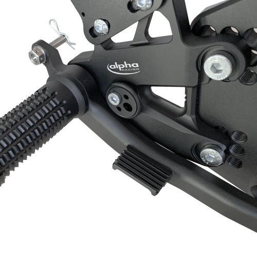 Preview: Alpha Racing Racing rearset SBK