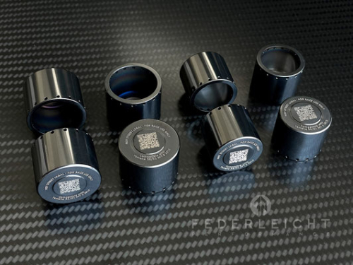 Federleicht Bremskolben aus Titan für Yamaha R1 & R6 ab 2015